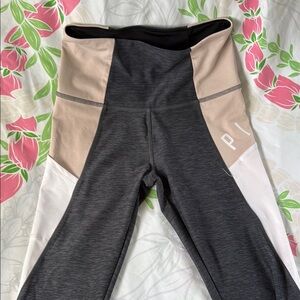 PINK Victoria's Secret leggings